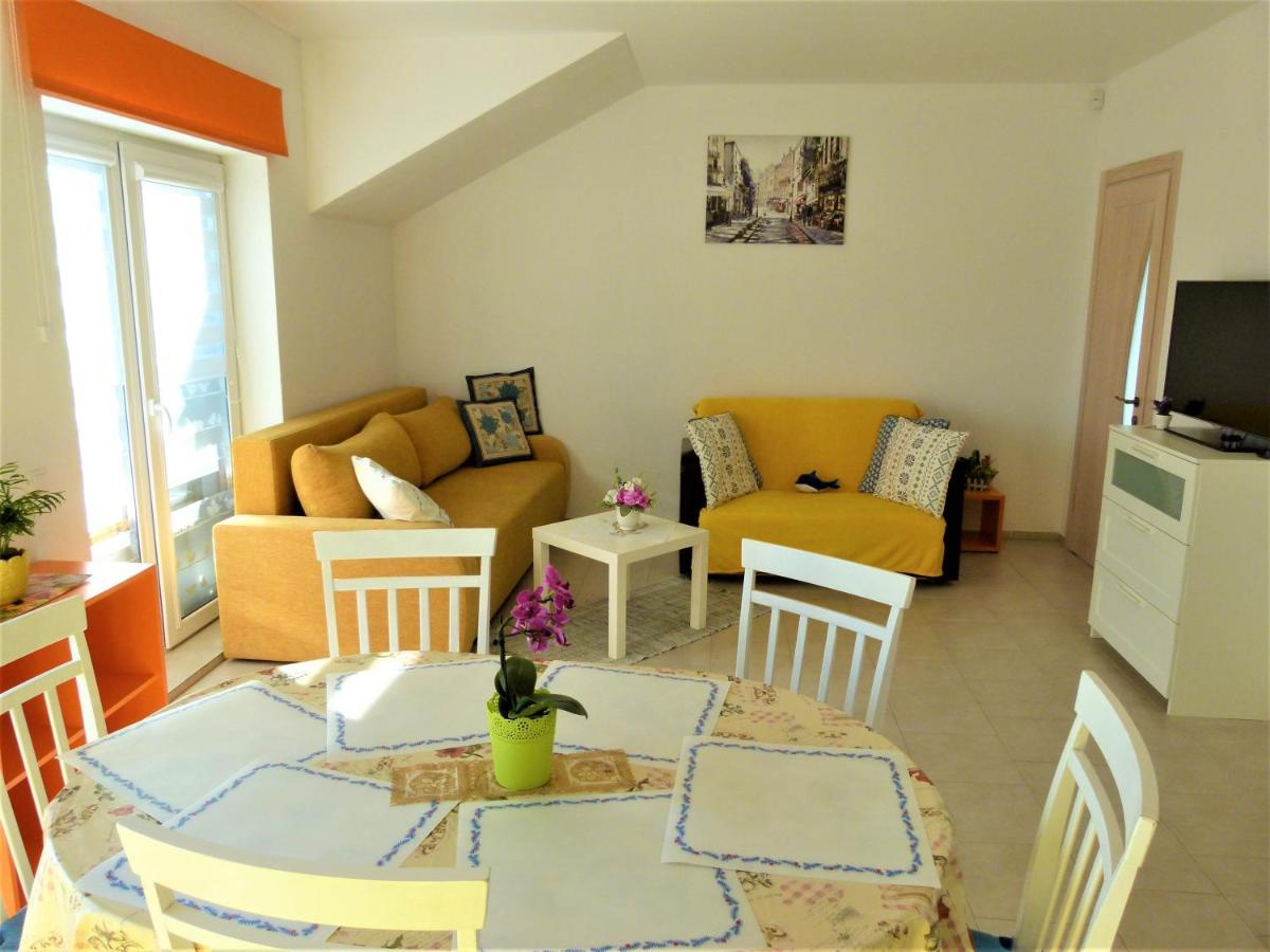 Geltoni Apartamentai Паланга Экстерьер фото