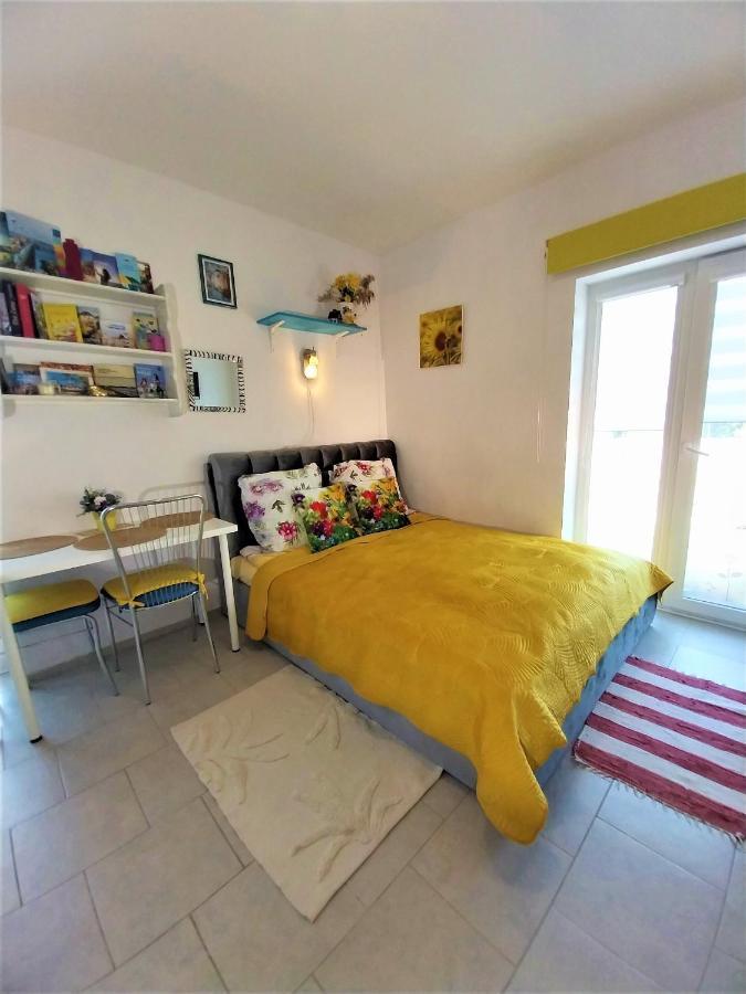 Geltoni Apartamentai Паланга Экстерьер фото