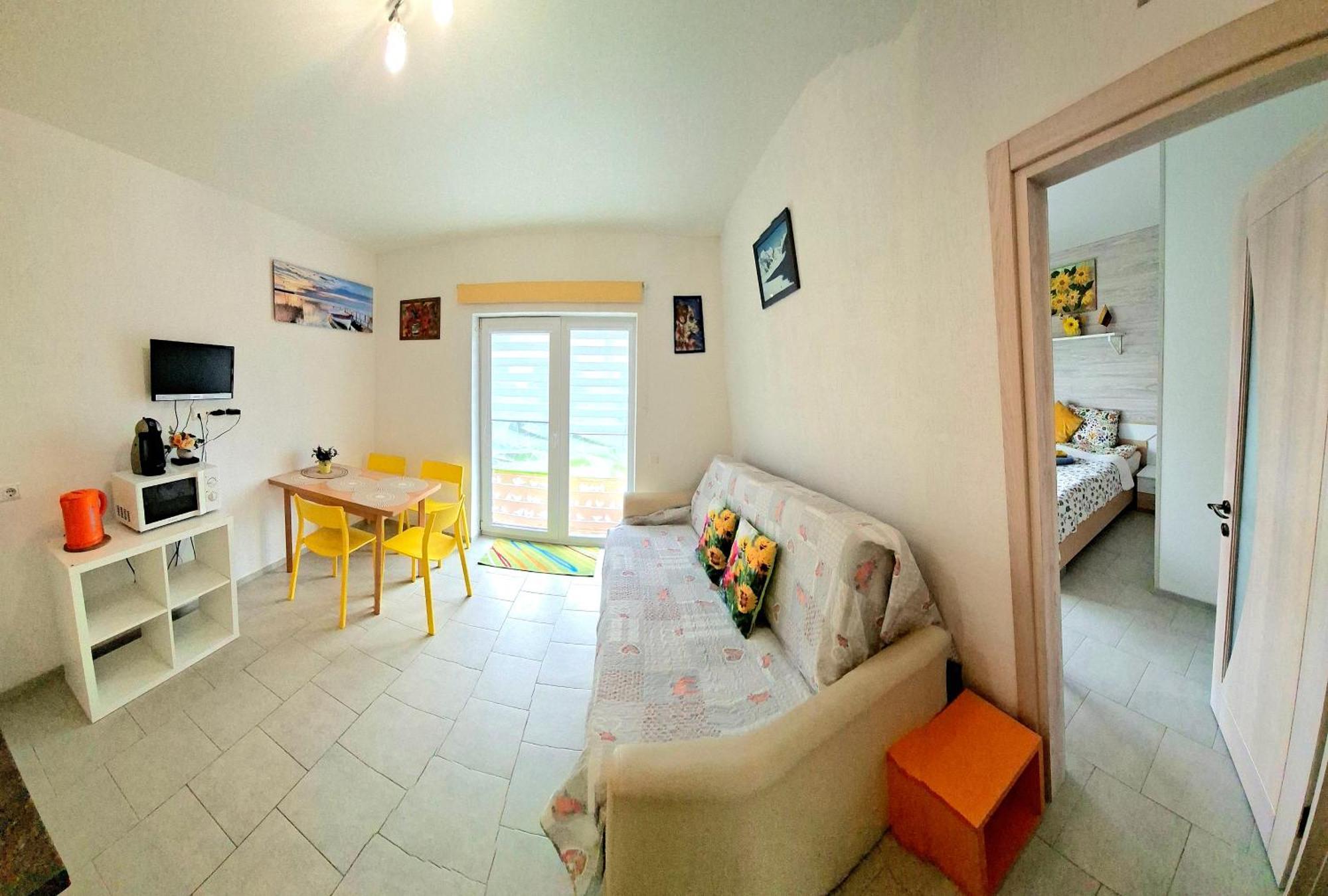 Geltoni Apartamentai Паланга Экстерьер фото